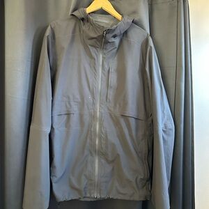 Lululemon Men's Black Hooded Jacket